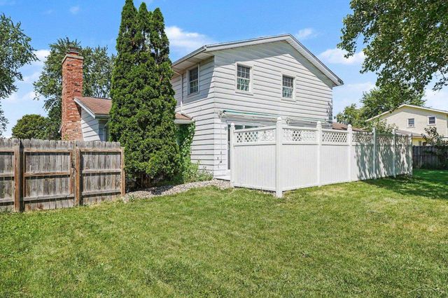 698 Plymouth Drive, Saginaw Twp, MI 48638