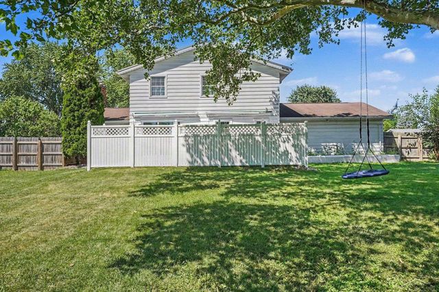 698 Plymouth Drive, Saginaw Twp, MI 48638