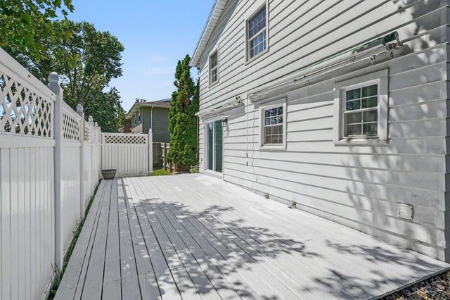698 Plymouth Drive, Saginaw Twp, MI 48638