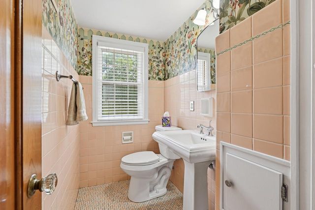 7620 W Drexel AVENUE, Franklin, WI 53132