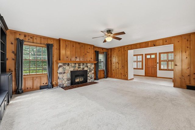 7620 W Drexel AVENUE, Franklin, WI 53132