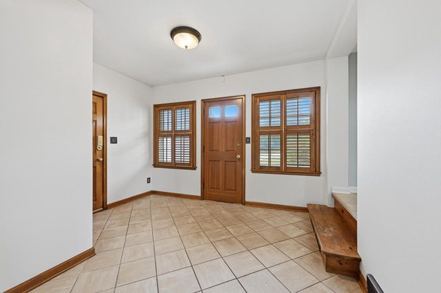 7620 W Drexel AVENUE, Franklin, WI 53132
