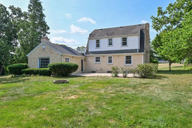 7620 W Drexel AVENUE, Franklin, WI 53132
