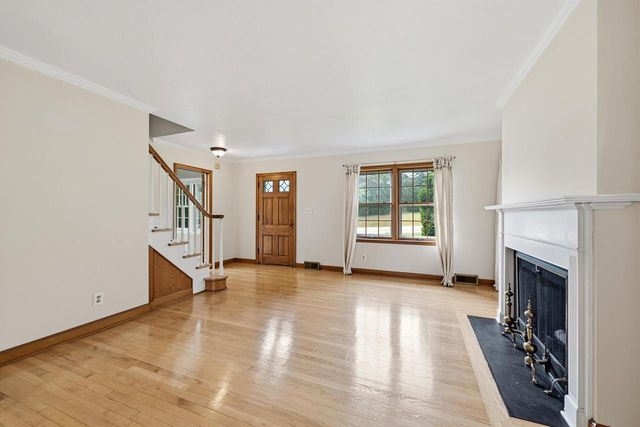 7620 W Drexel AVENUE, Franklin, WI 53132