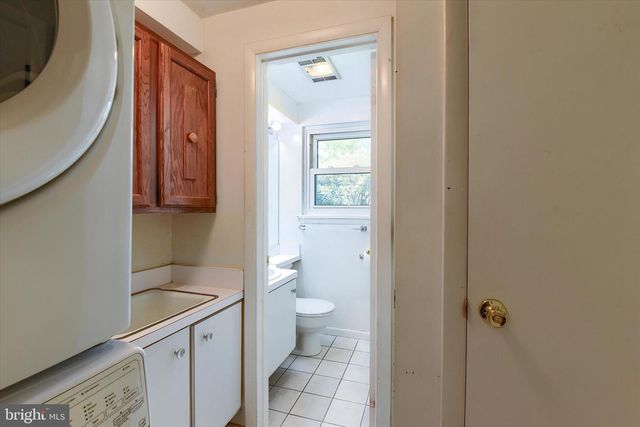 6100 DRIFTWOOD DR, Harrisburg, PA 17111