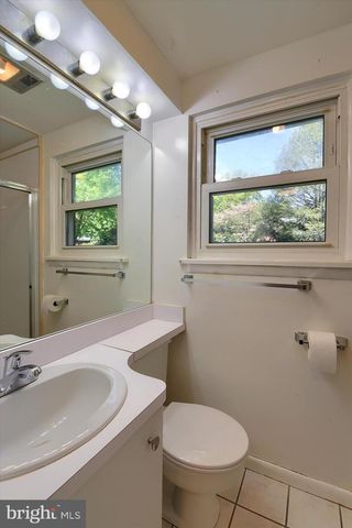 6100 DRIFTWOOD DR, Harrisburg, PA 17111