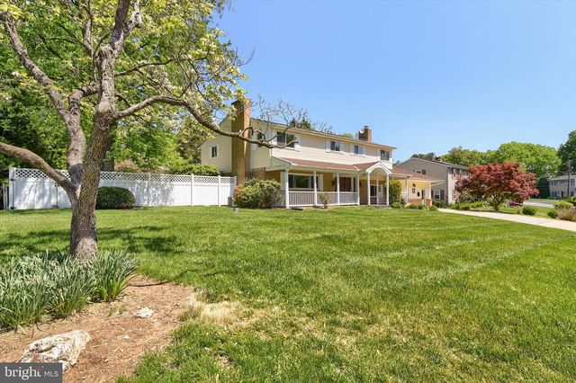 6100 DRIFTWOOD DR, Harrisburg, PA 17111