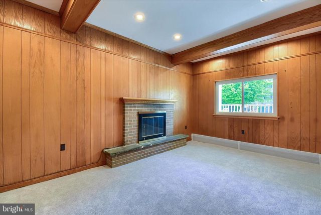 6100 DRIFTWOOD DR, Harrisburg, PA 17111