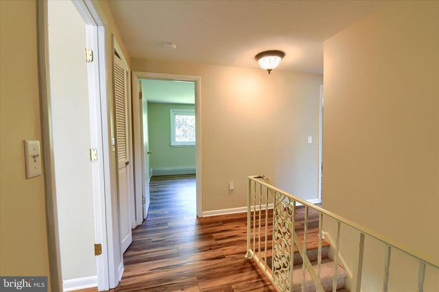 6100 DRIFTWOOD DR, Harrisburg, PA 17111