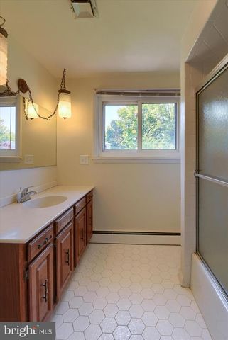 6100 DRIFTWOOD DR, Harrisburg, PA 17111