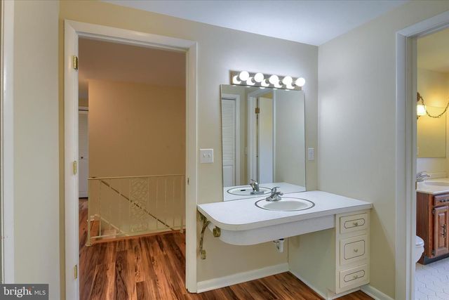 6100 DRIFTWOOD DR, Harrisburg, PA 17111