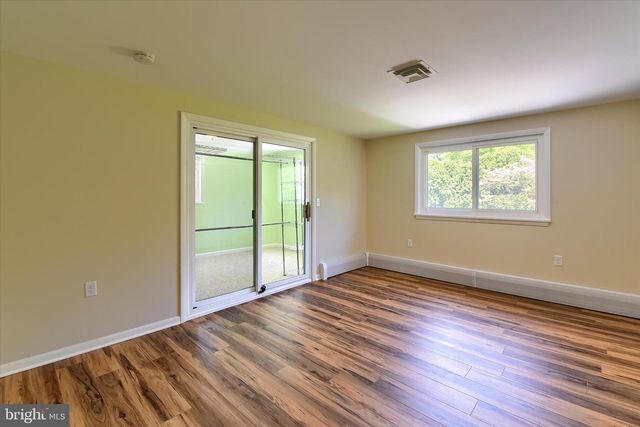 6100 DRIFTWOOD DR, Harrisburg, PA 17111