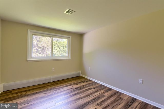 6100 DRIFTWOOD DR, Harrisburg, PA 17111