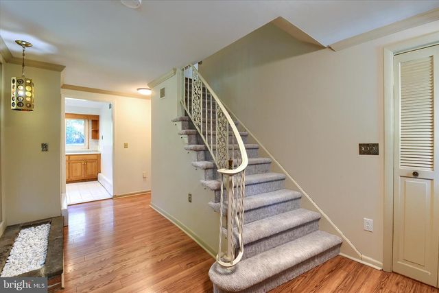 6100 DRIFTWOOD DR, Harrisburg, PA 17111