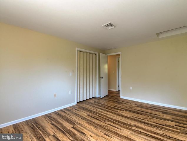 6100 DRIFTWOOD DR, Harrisburg, PA 17111