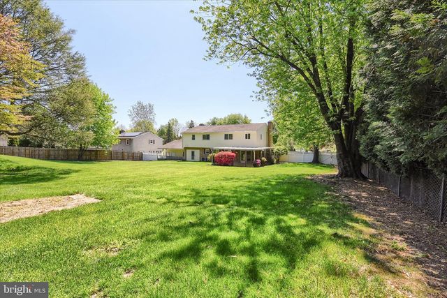 6100 DRIFTWOOD DR, Harrisburg, PA 17111