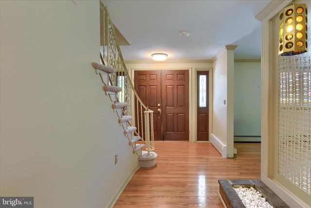 6100 DRIFTWOOD DR, Harrisburg, PA 17111