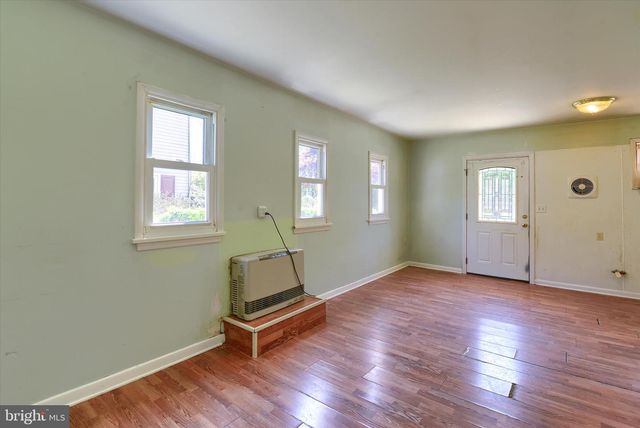 6100 DRIFTWOOD DR, Harrisburg, PA 17111