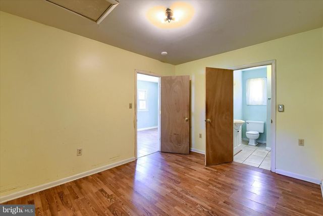 6100 DRIFTWOOD DR, Harrisburg, PA 17111