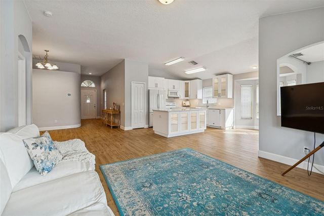 19427 MORDEN BLUSH DRIVE, Lutz, FL 33558