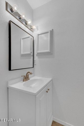 1082 Mill Valley Road, Socorro, TX 79927