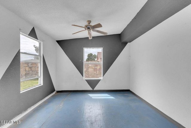 1082 Mill Valley Road, Socorro, TX 79927