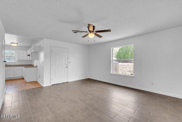 1082 Mill Valley Road, Socorro, TX 79927