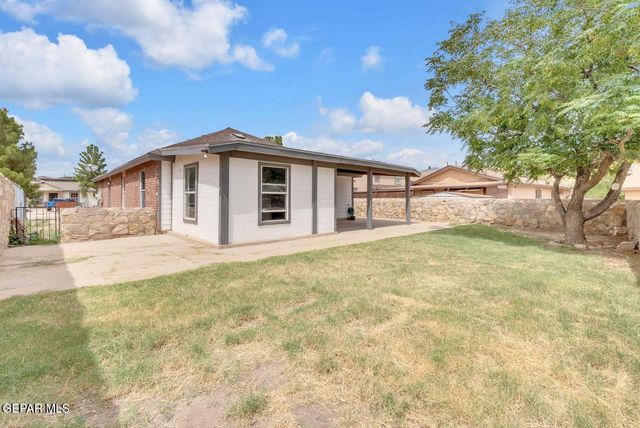 1082 Mill Valley Road, Socorro, TX 79927