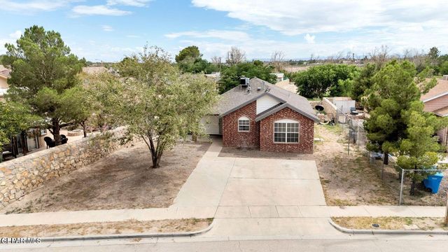 1082 Mill Valley Road, Socorro, TX 79927