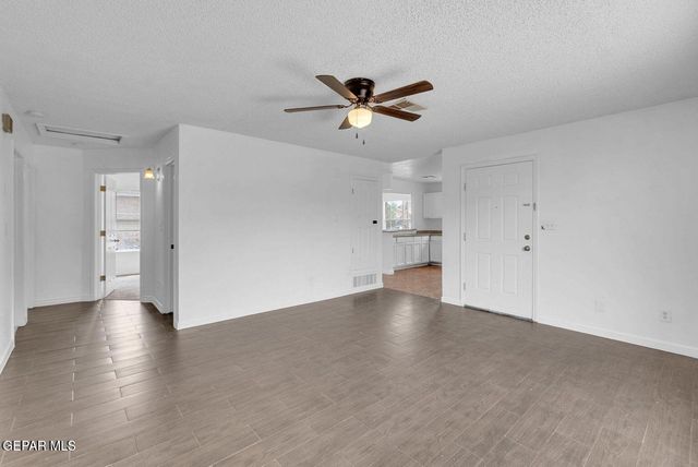 1082 Mill Valley Road, Socorro, TX 79927