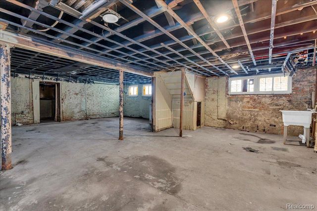 1419 Atkinson Street, Detroit, MI 48206