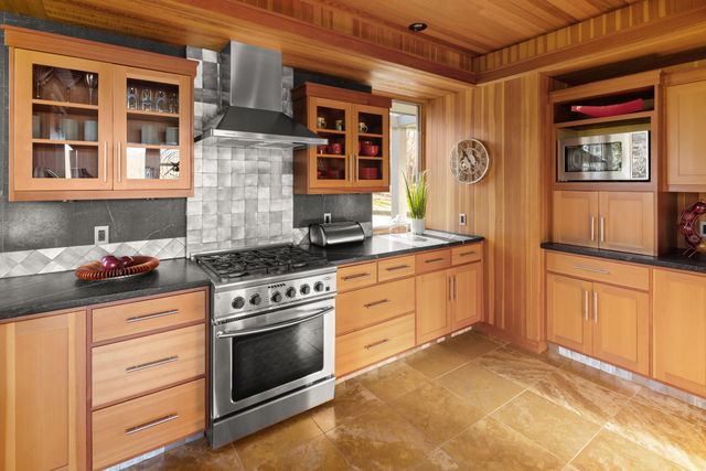 230 Belle View, Stowe, VT 05672