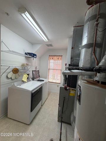 319 Regency Place 319, Woodbridge, NJ 07095