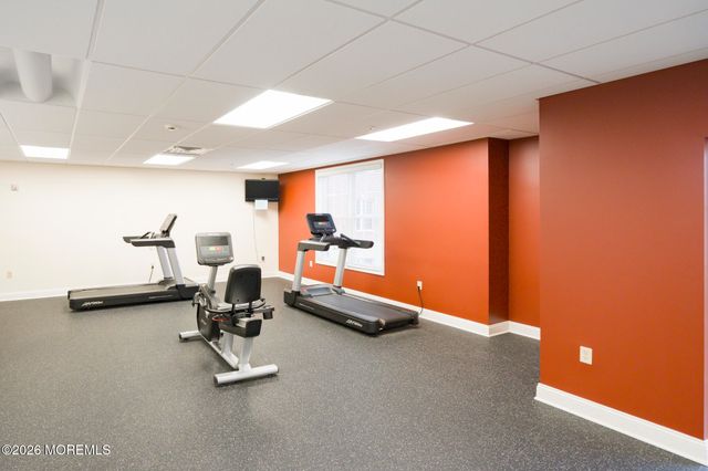 319 Regency Place 319, Woodbridge, NJ 07095