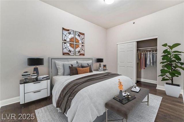 150 Las Vegas Boulevard 2512, Las Vegas, NV 89101