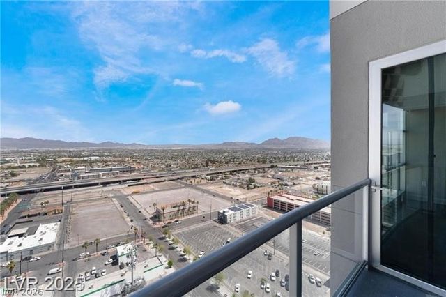 150 Las Vegas Boulevard 2512, Las Vegas, NV 89101
