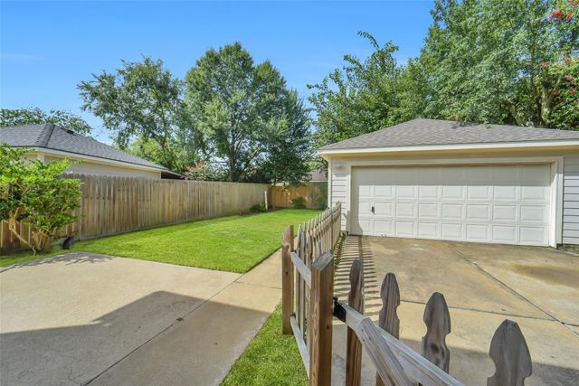 19819 Crested Hill Lane, Cypress, TX 77433