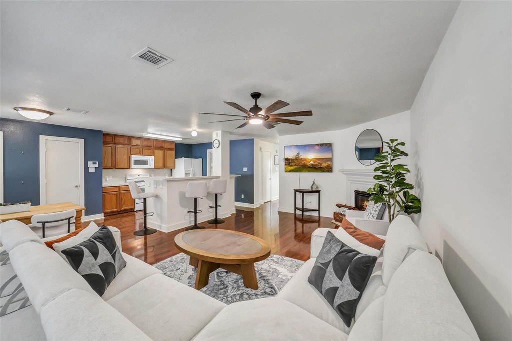 19819 Crested Hill Lane, Cypress, TX 77433