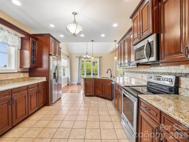 65 Horizon Way, Alexander, NC 28701