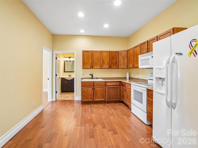 65 Horizon Way, Alexander, NC 28701