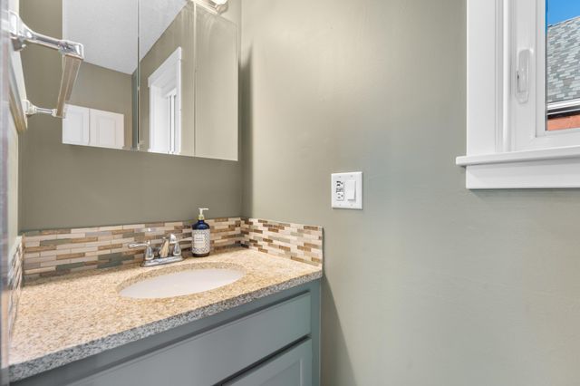 737 Meadow Run Drive SW, Rochester, MN 55902