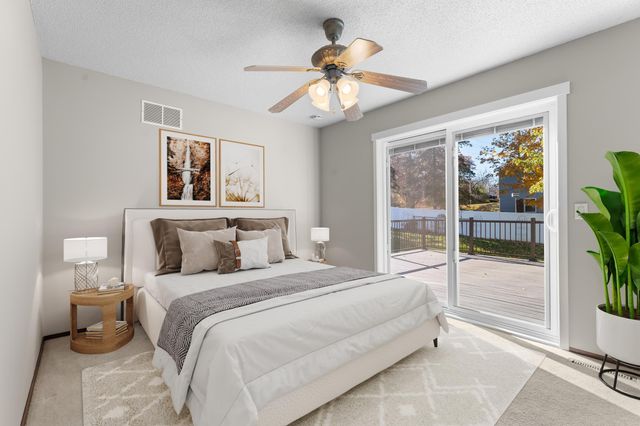 737 Meadow Run Drive SW, Rochester, MN 55902