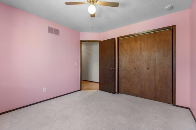 737 Meadow Run Drive SW, Rochester, MN 55902