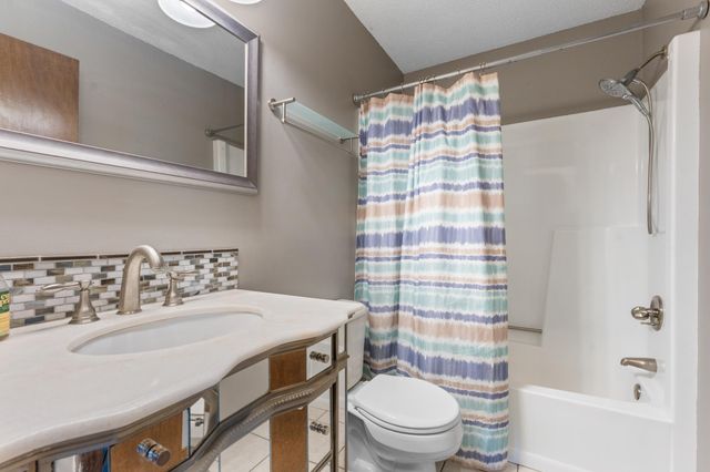 737 Meadow Run Drive SW, Rochester, MN 55902