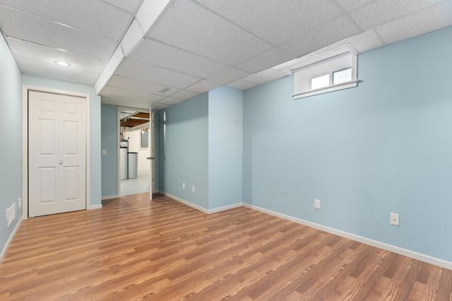 737 Meadow Run Drive SW, Rochester, MN 55902