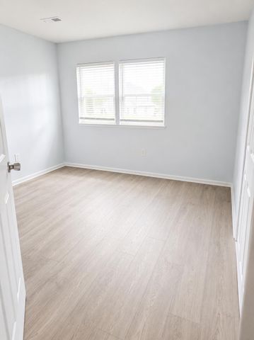 2351 Sorentrue Avenue, North Charleston, SC 29405