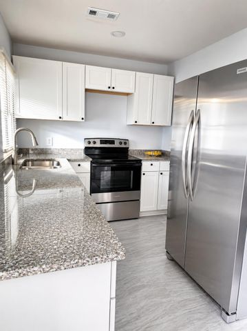2351 Sorentrue Avenue, North Charleston, SC 29405