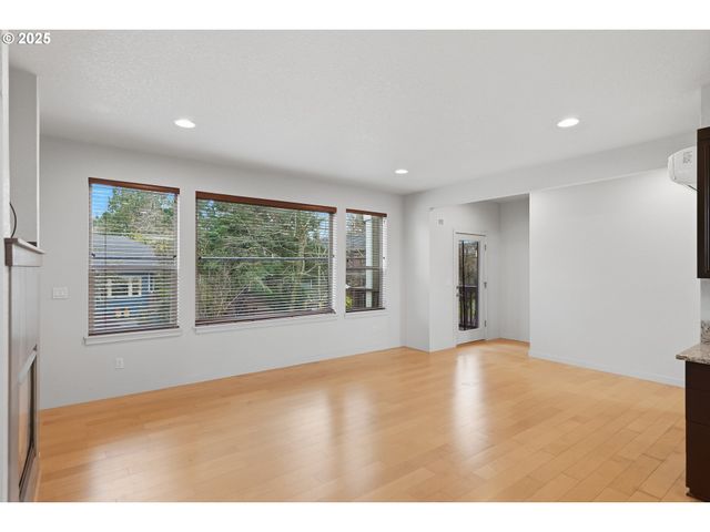 5216 Ne GARFIELD Ave, Portland, OR 97211