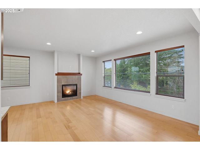 5216 Ne GARFIELD Ave, Portland, OR 97211