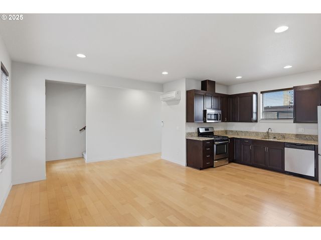 5216 Ne GARFIELD Ave, Portland, OR 97211